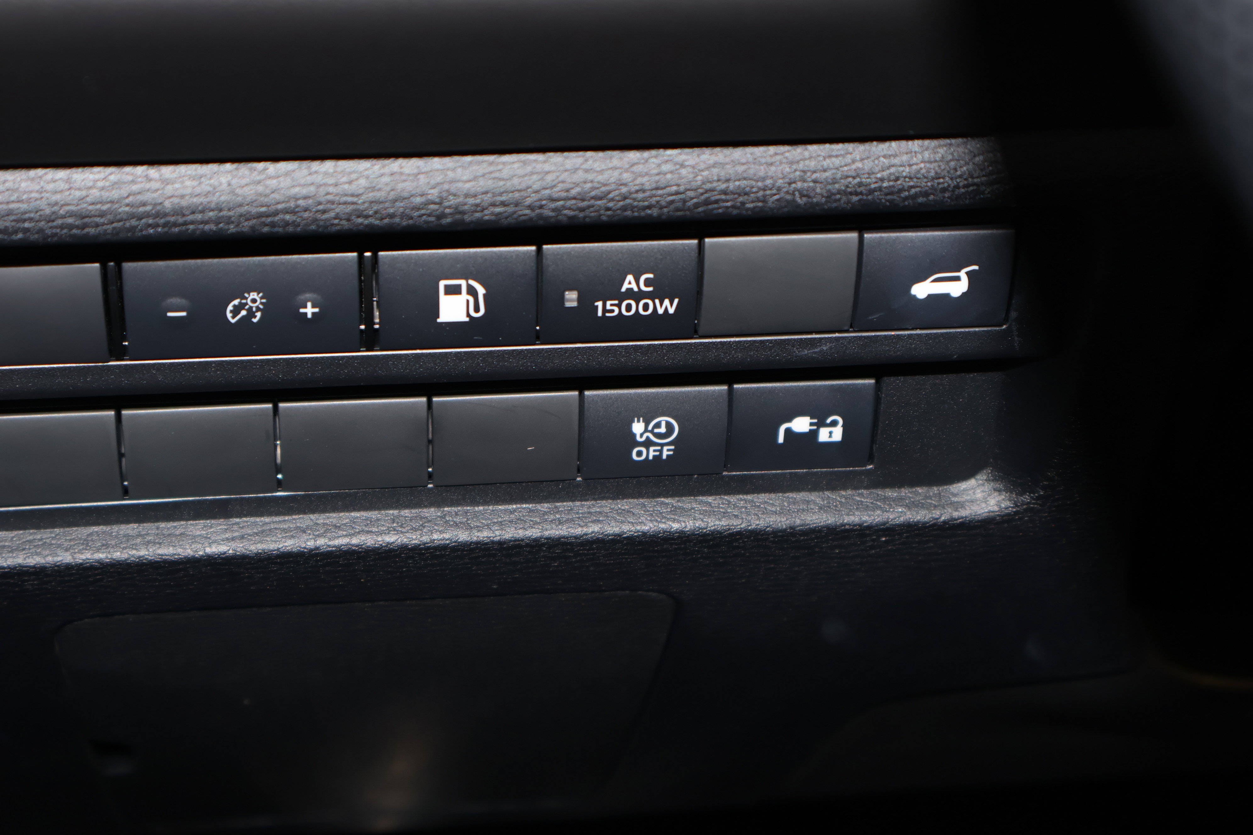 Used 2024 Mitsubishi Outlander SEL image 36