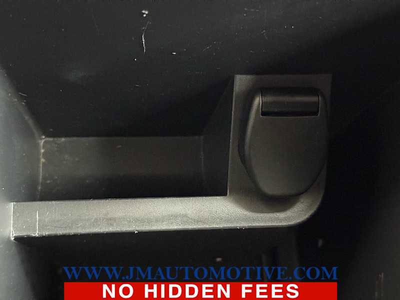 Used 2017 Nissan Rogue S w/ S Appearance Package image 35