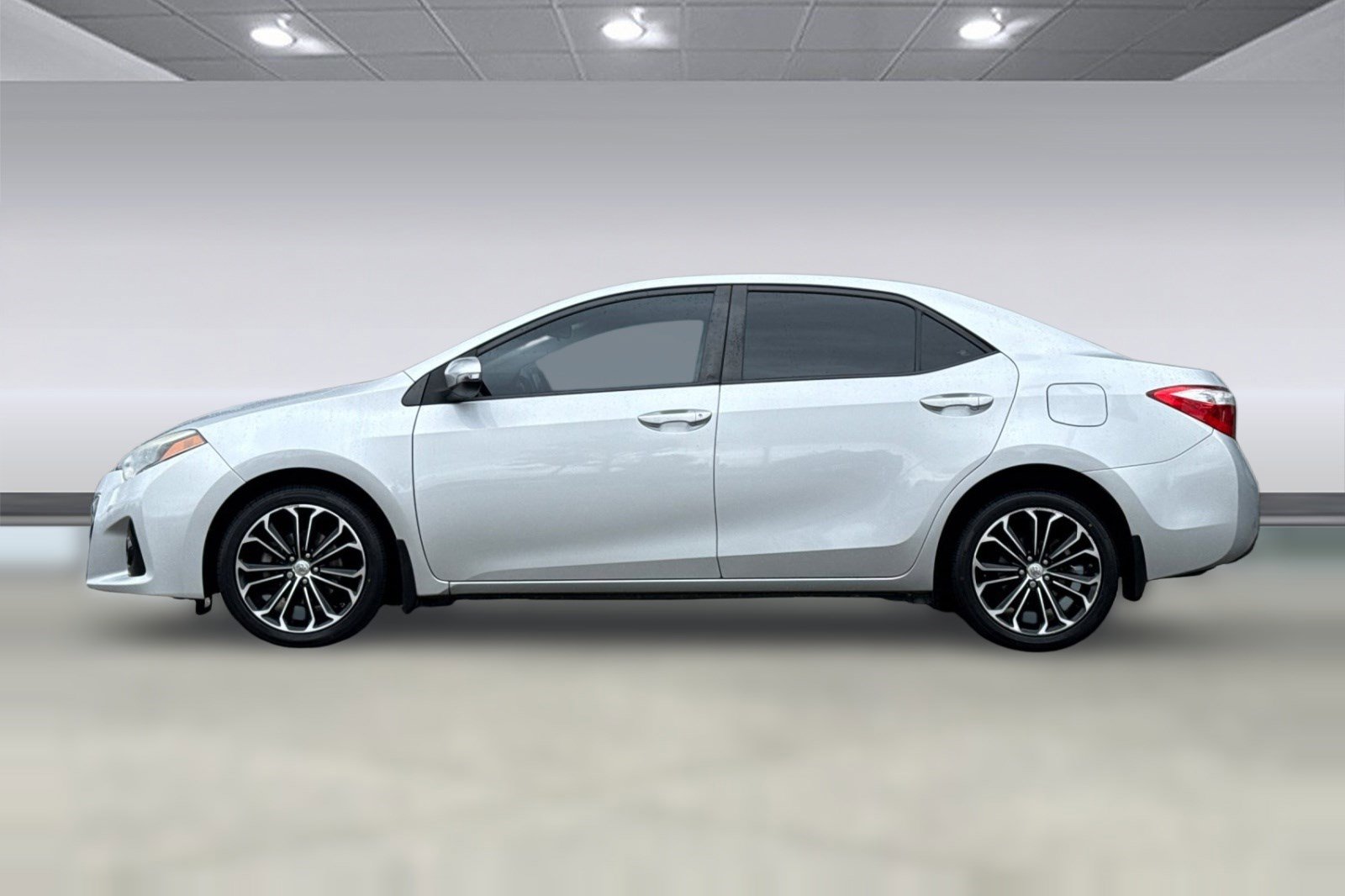 Used 2014 Toyota Corolla S Premium image 6