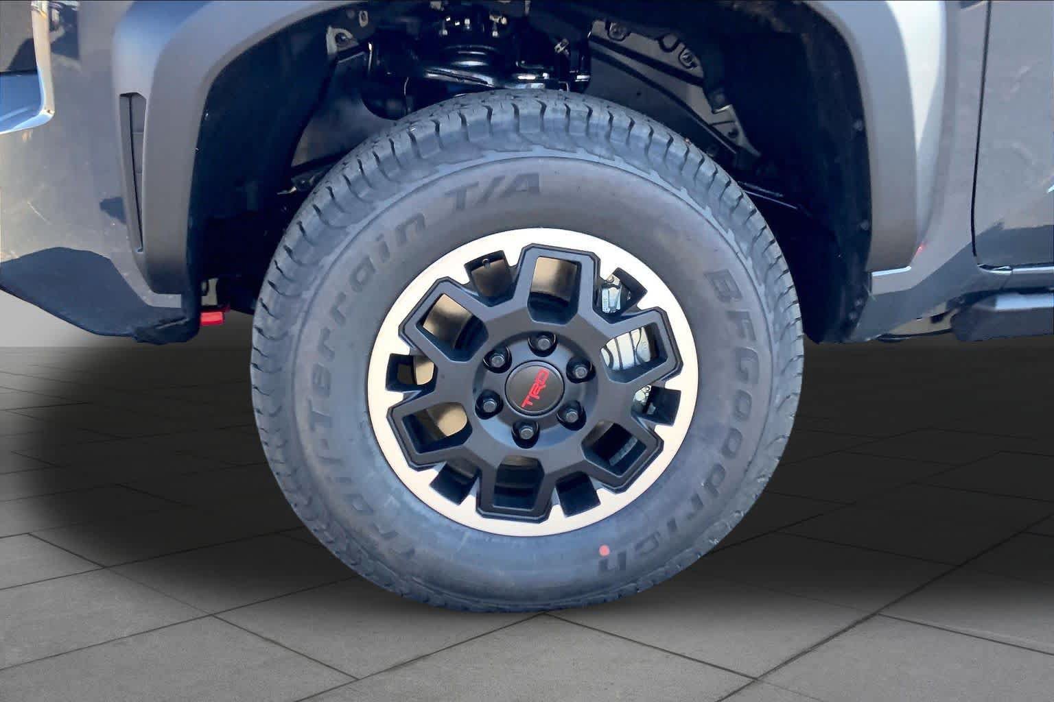 New 2026 Toyota Tacoma TRD Off-Road AWD/4WD image 11