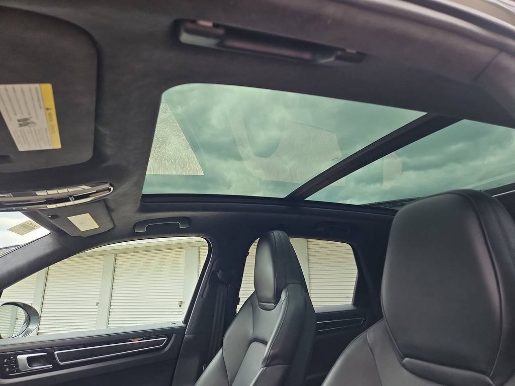 Certified 2021 Porsche Cayenne GTS AWD/4WD image 16