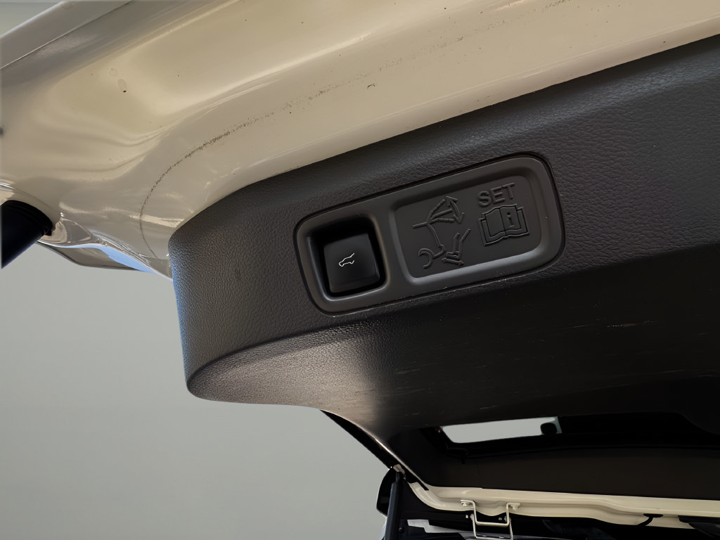 Used 2021 Ford Expedition Limited RWD image 24