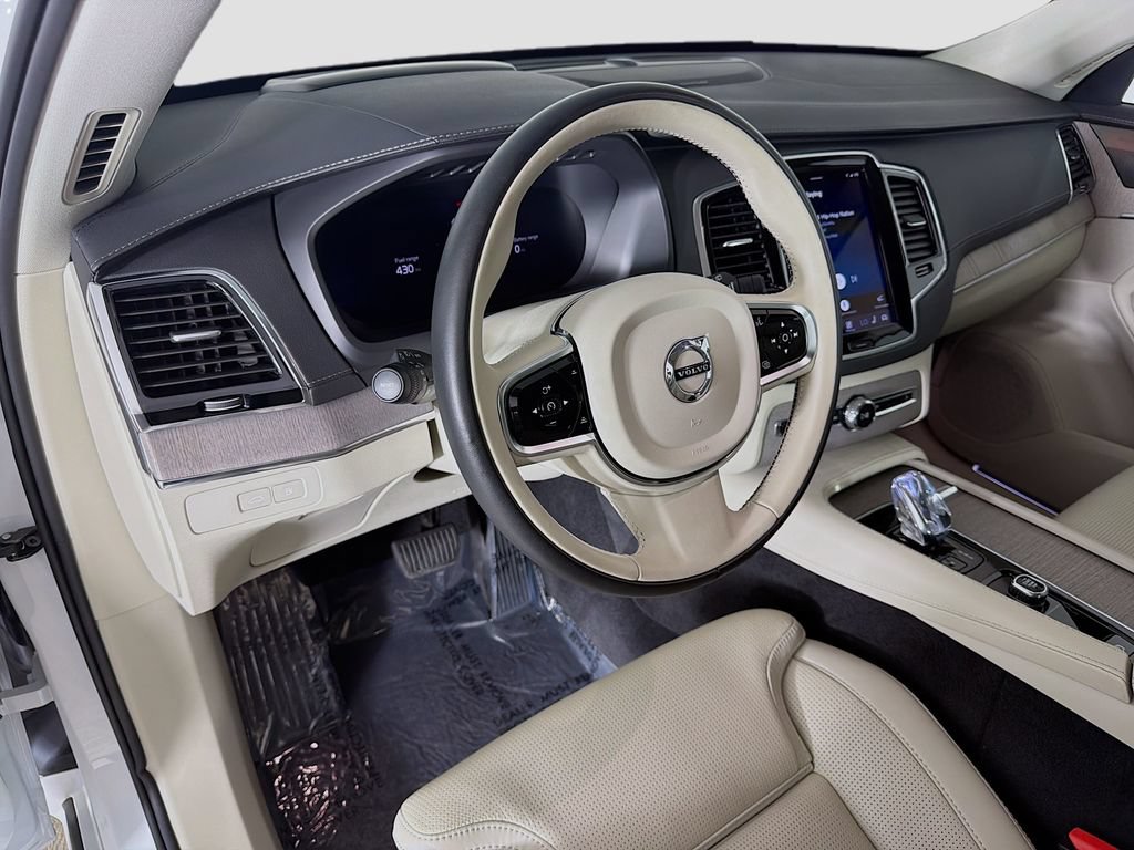Used 2024 Volvo XC90 T8 Ultimate w/ Protection Package Premier AWD/4WD image 9