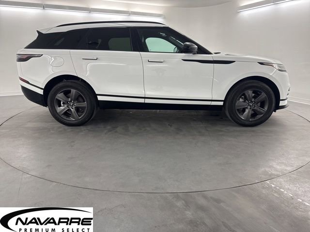 Used 2025 Land Rover Range Rover Velar Dynamic SE image 9