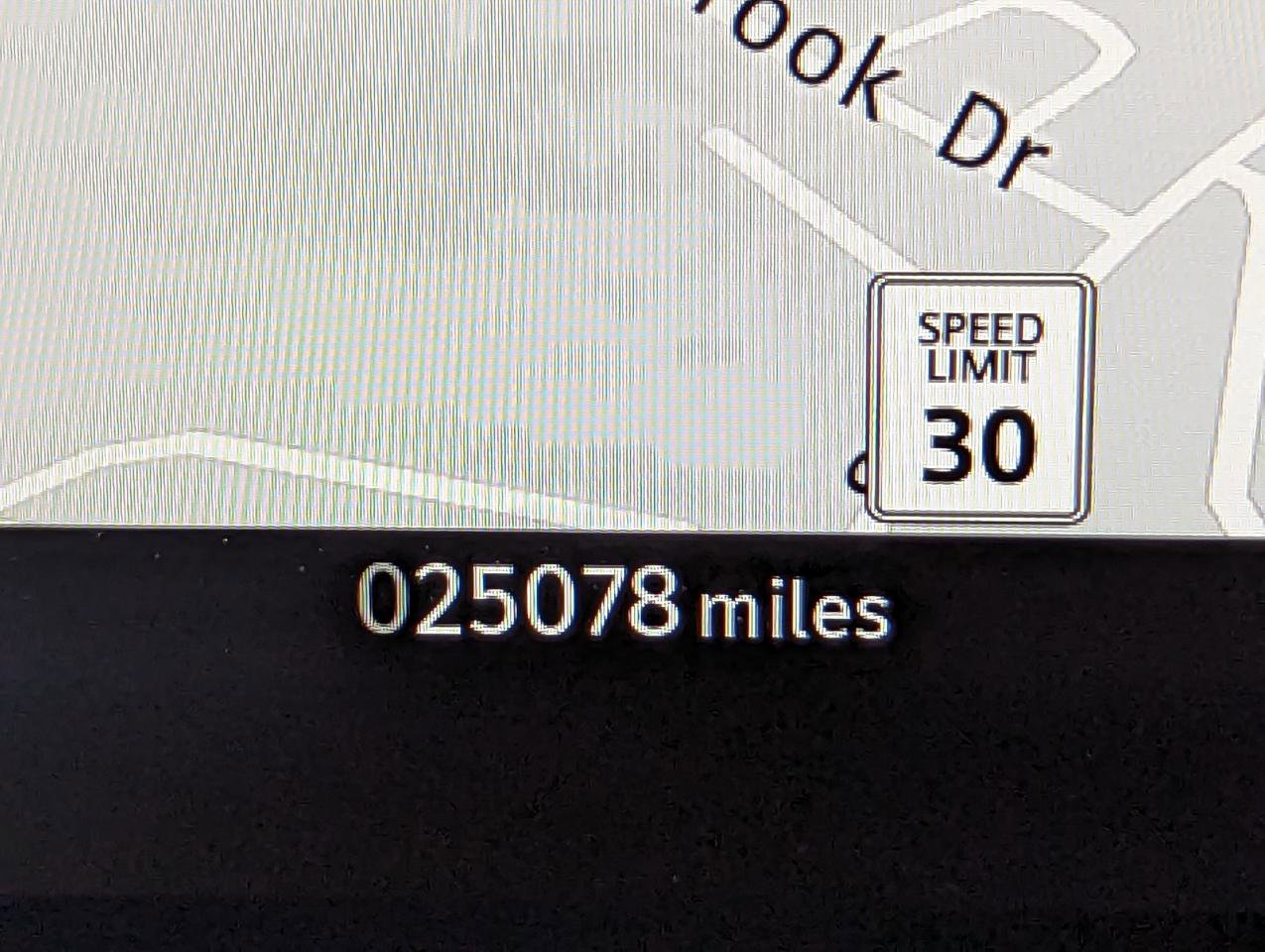 Used 2023 Jaguar F-PACE SVR image 19