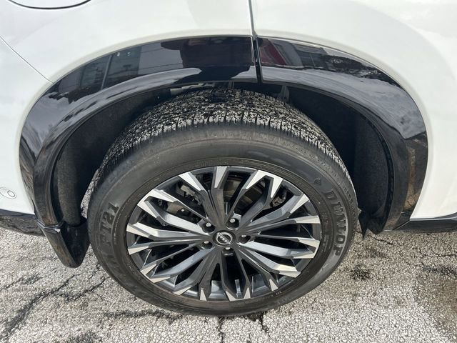 Used 2024 Nissan Rogue Platinum image 12