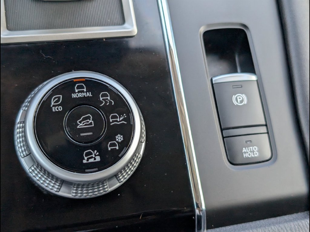 Used 2022 Mitsubishi Outlander SE AWD/4WD image 19