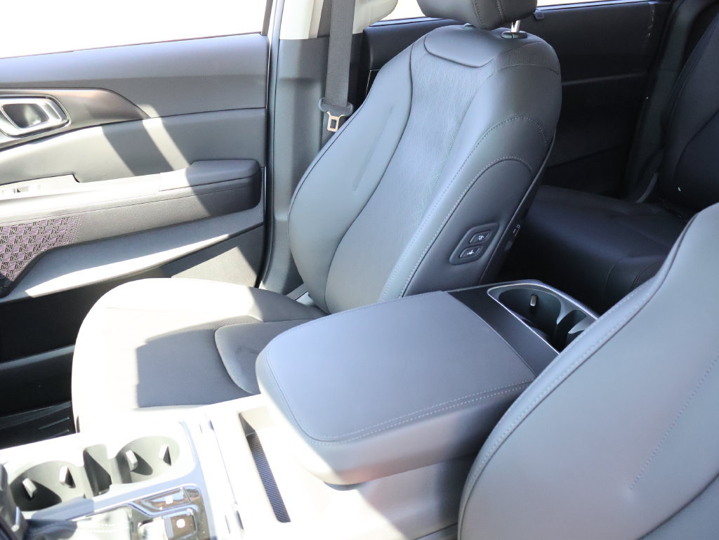 New 2027 Kia Carnival SX w/ Dark Edition Package FWD image 27