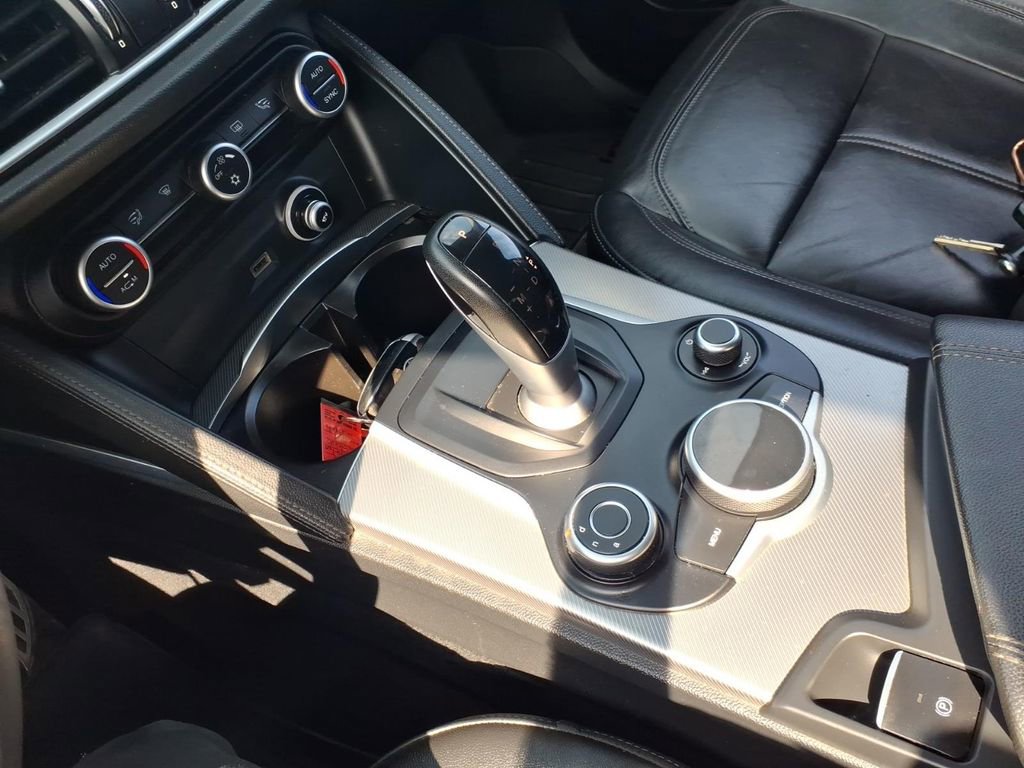 Used 2018 Alfa Romeo Stelvio Sport w/ Quick Order Package 22J Sport image 20