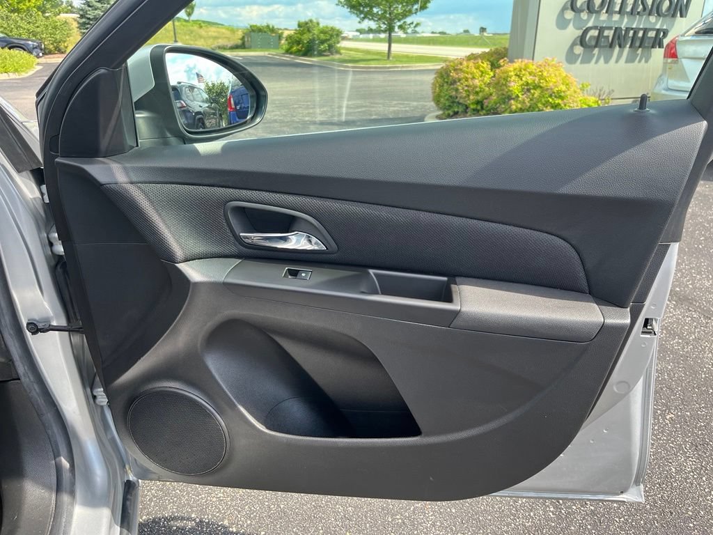 Used 2012 Chevrolet Cruze Eco FWD image 11