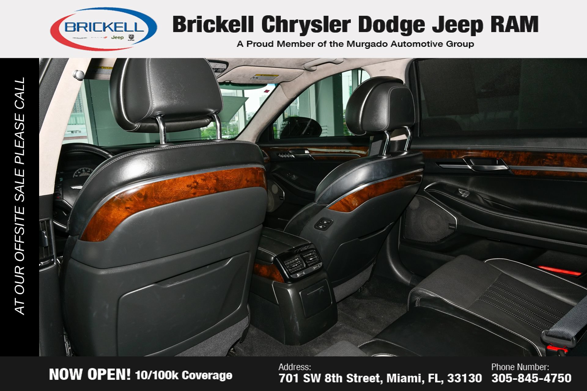 Used 2017 Genesis G90 3.3T Premium RWD image 18