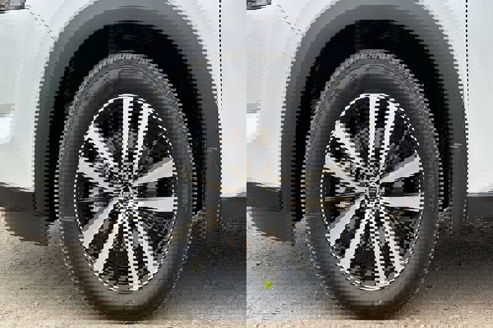 New 2025 Nissan Pathfinder Platinum image 31