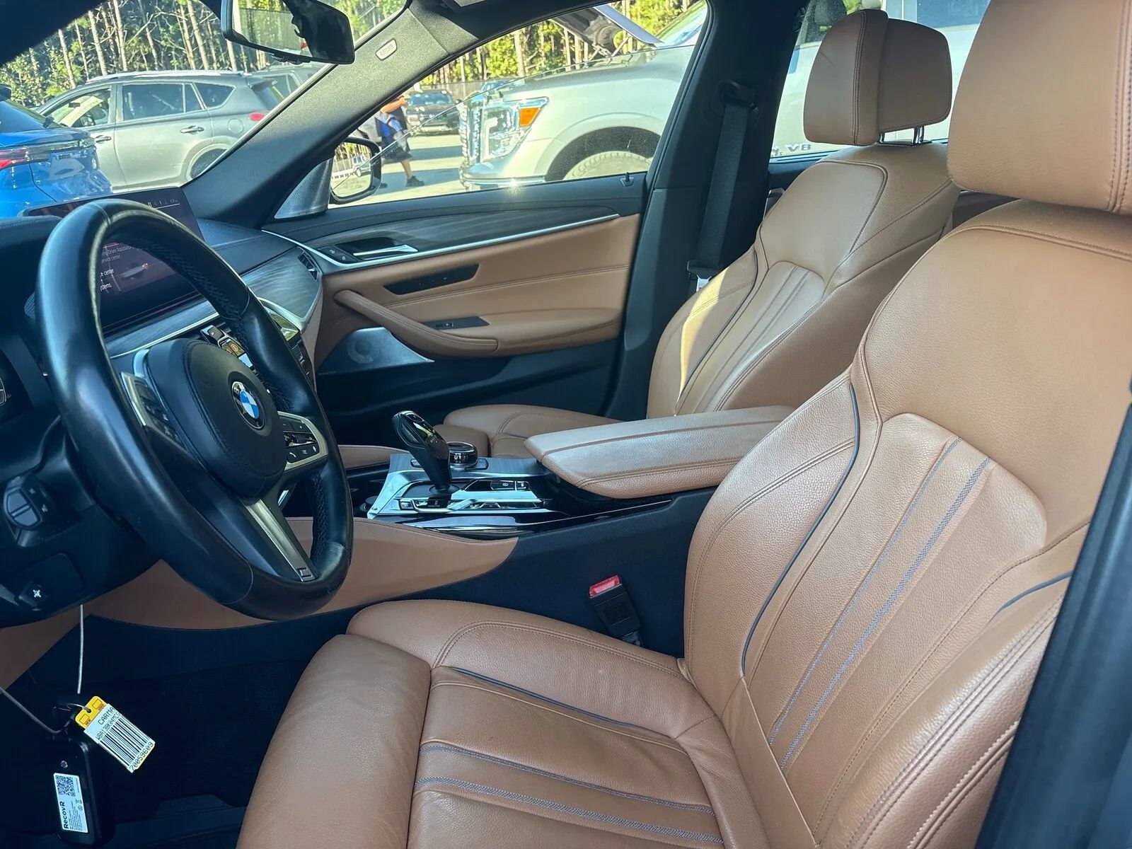 Used 2021 BMW M550i xDrive w/ Executive Package AWD/4WD image 4