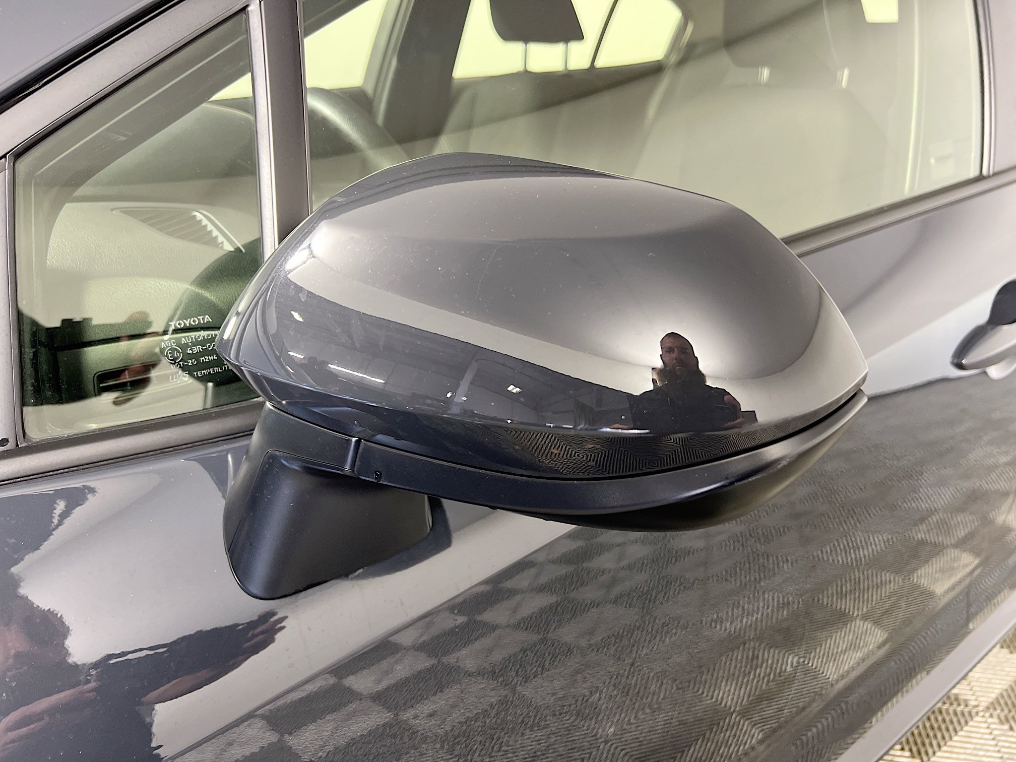 Used 2025 Toyota Corolla LE image 13