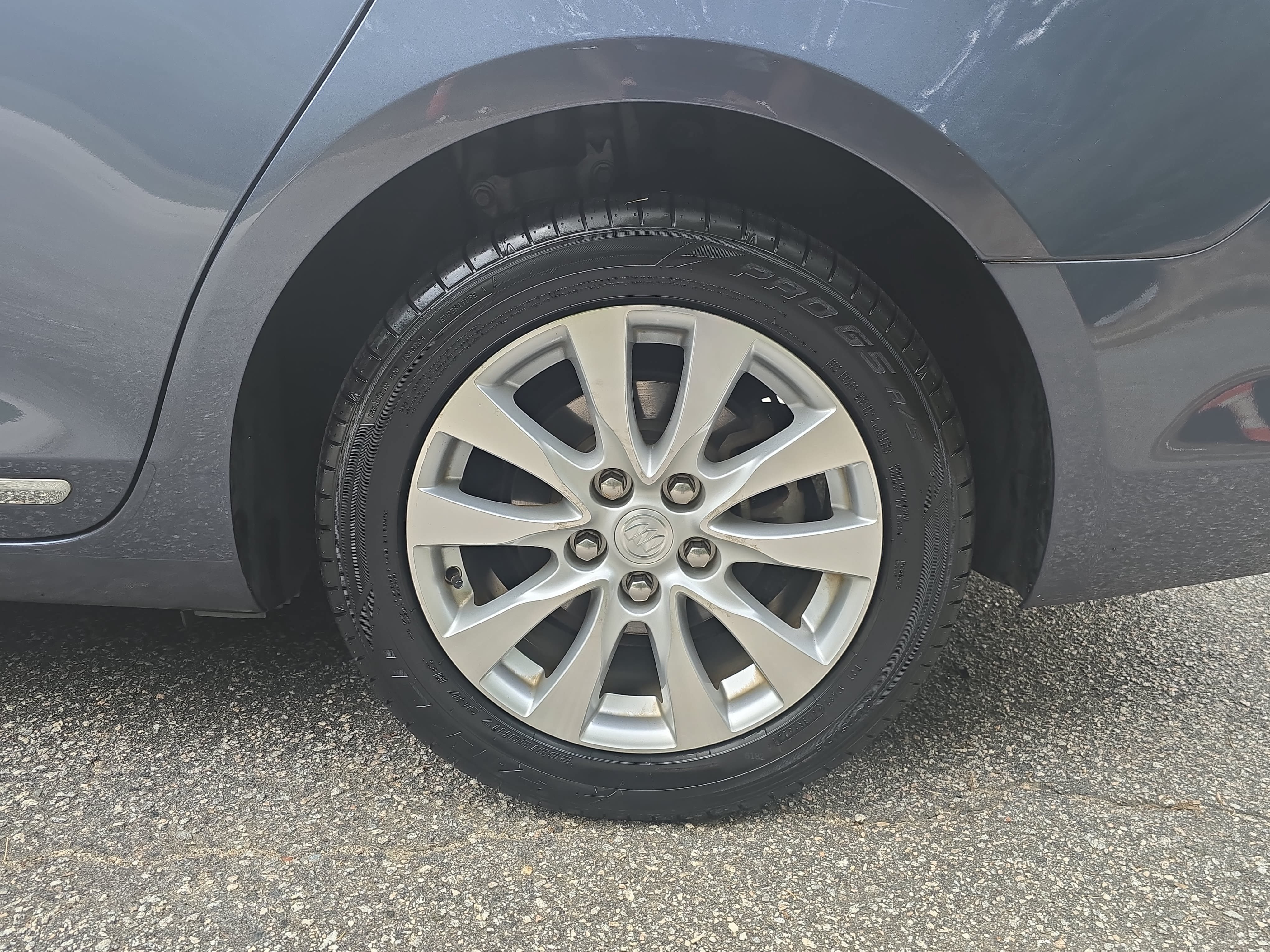 Used 2014 Buick LaCrosse Leather FWD image 31