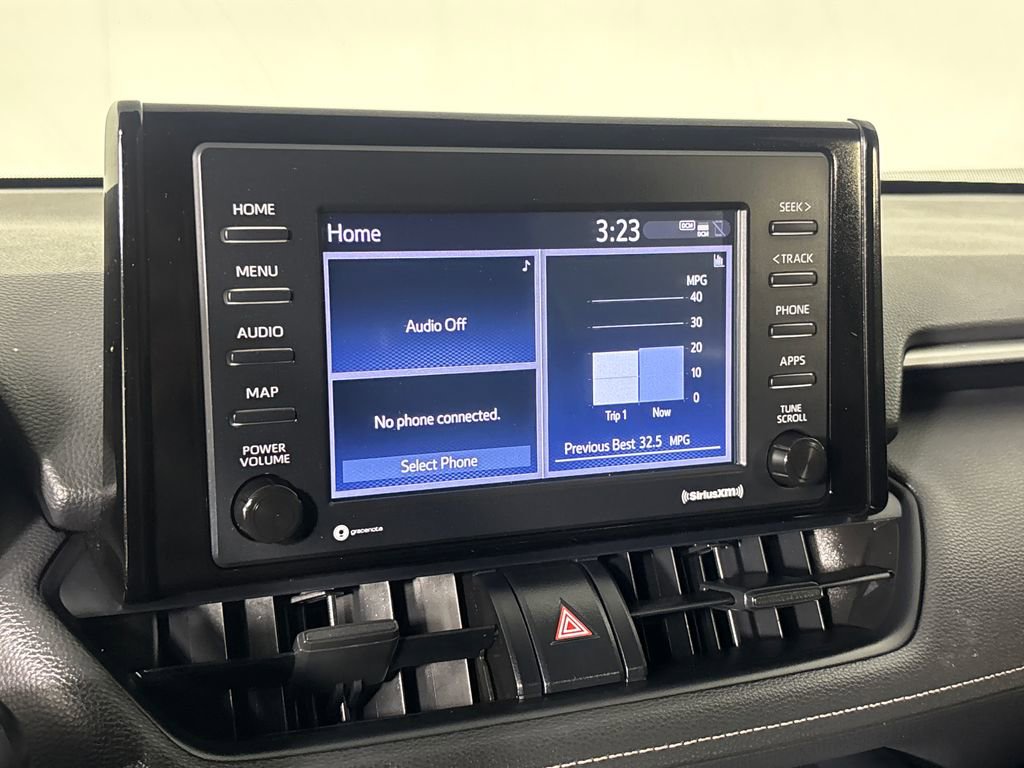 Used 2022 Toyota RAV4 XLE image 18