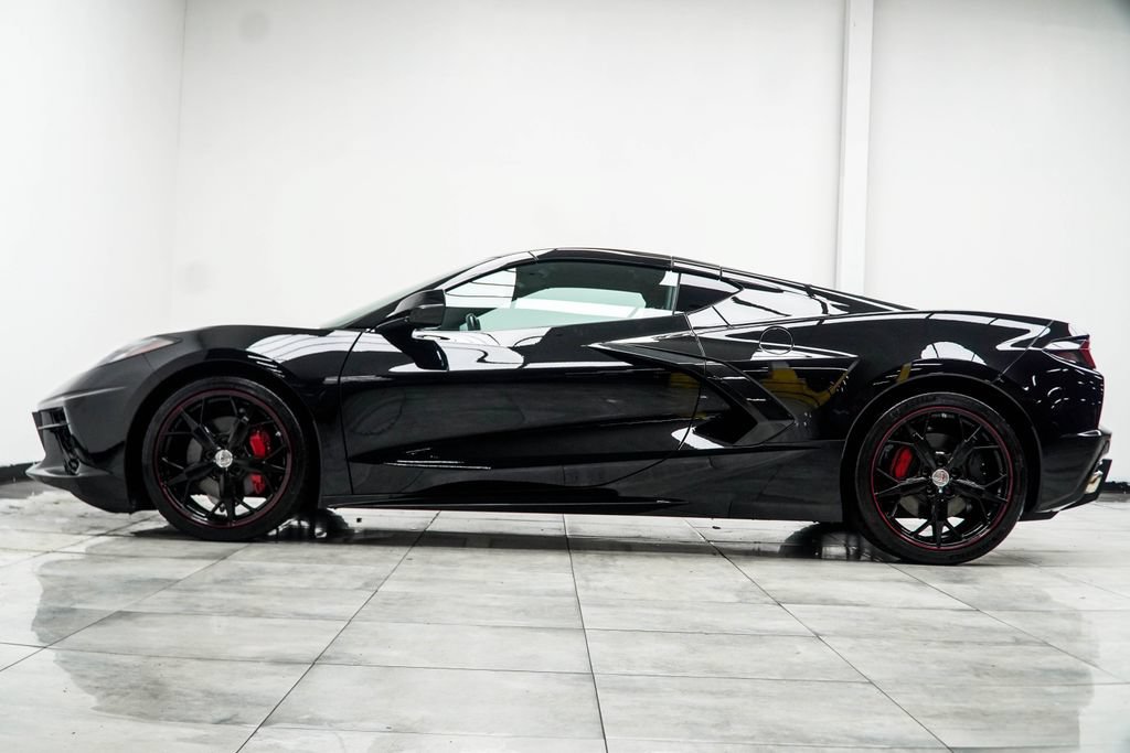 Used 2022 Chevrolet Corvette Stingray Coupe w/ 1LT RWD image 14