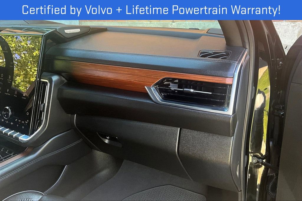 Used 2025 GMC Yukon XL Denali image 21