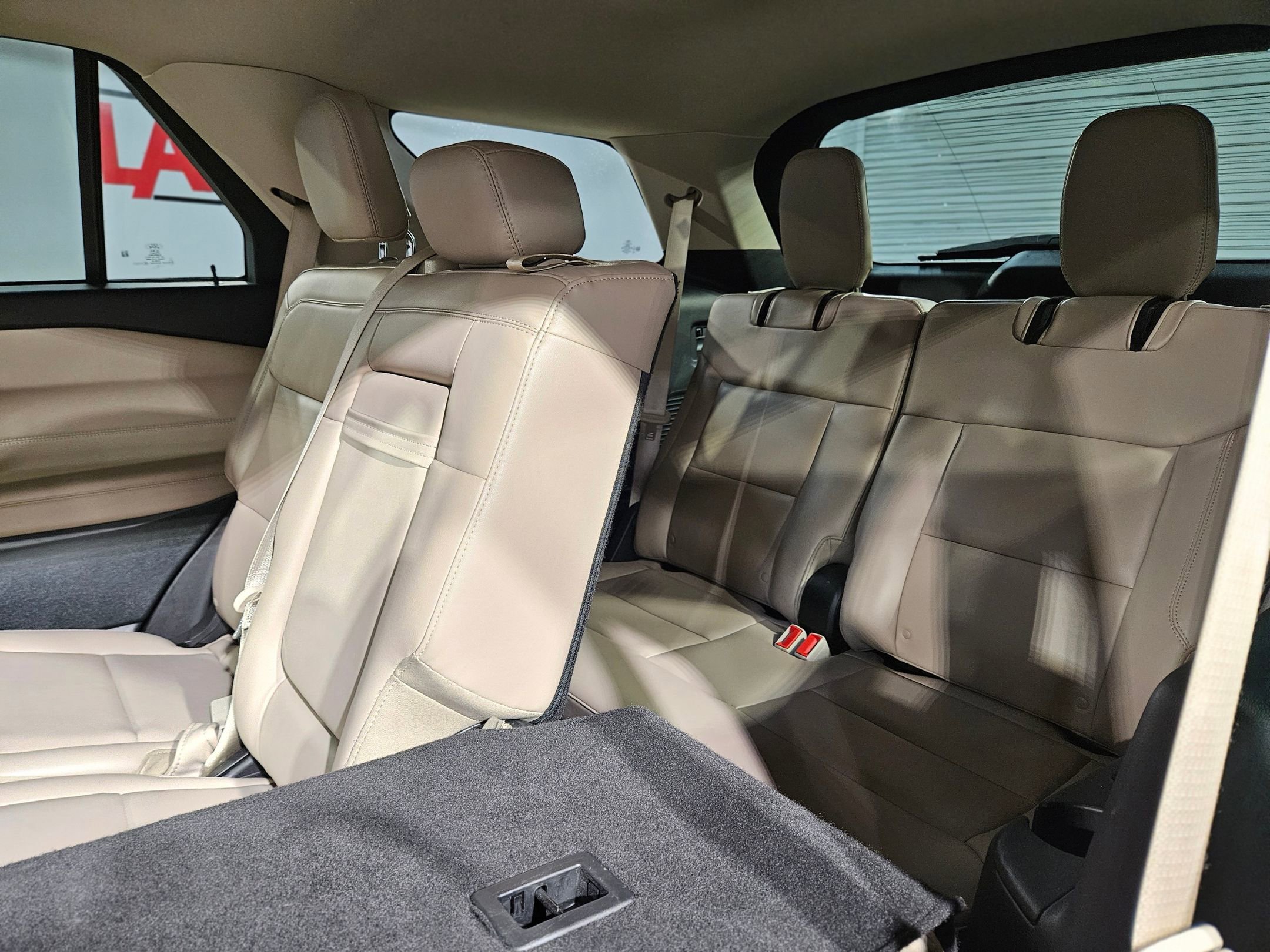 Used 2023 Ford Explorer XLT w/ Equipment Group 202A image 37