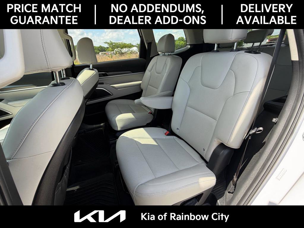 Used 2022 Kia Telluride S FWD image 18
