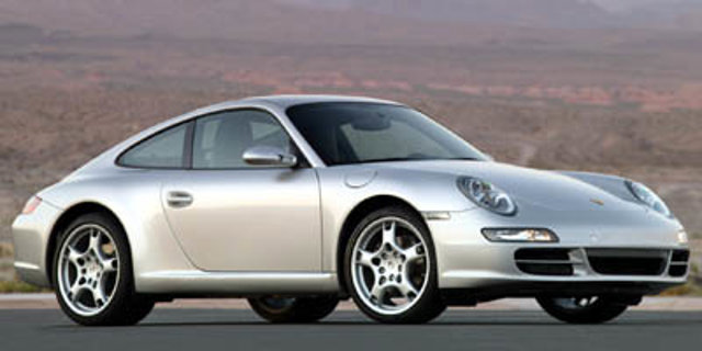 Used 2005 Porsche 911 Carrera RWD image 1