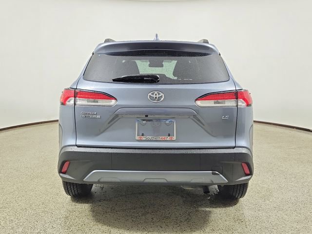 Used 2023 Toyota Corolla Cross LE FWD image 6
