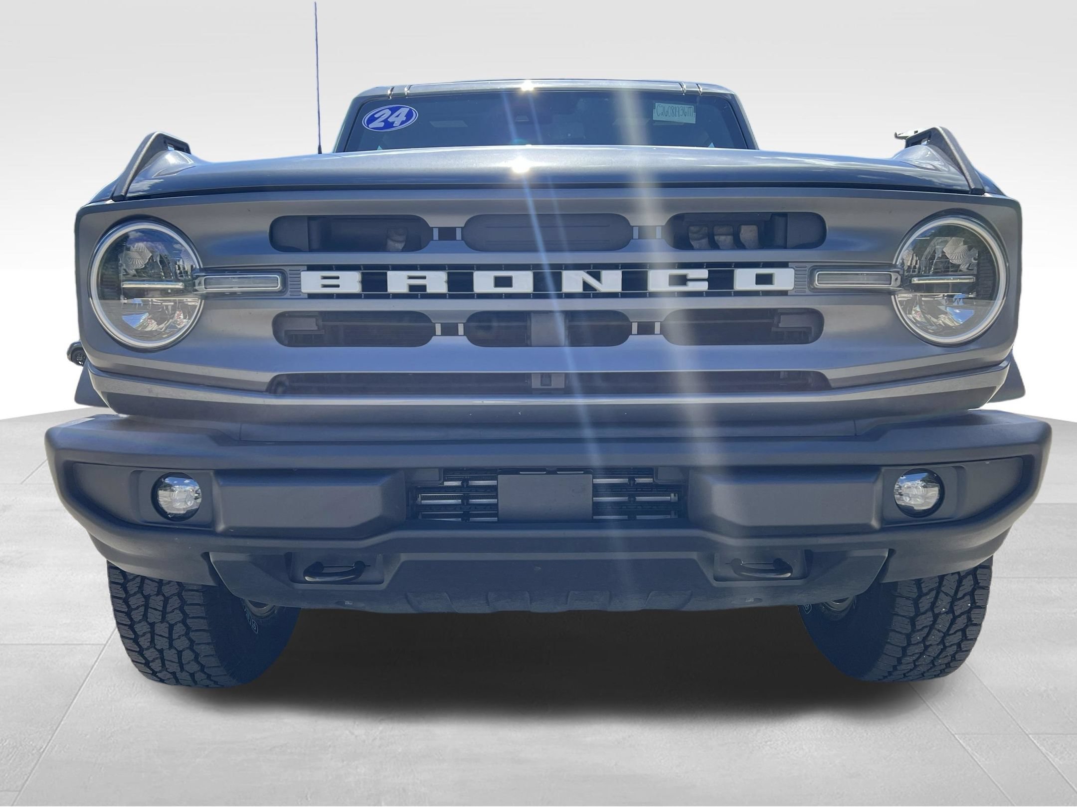 Used 2024 Ford Bronco Big Bend AWD/4WD image 3