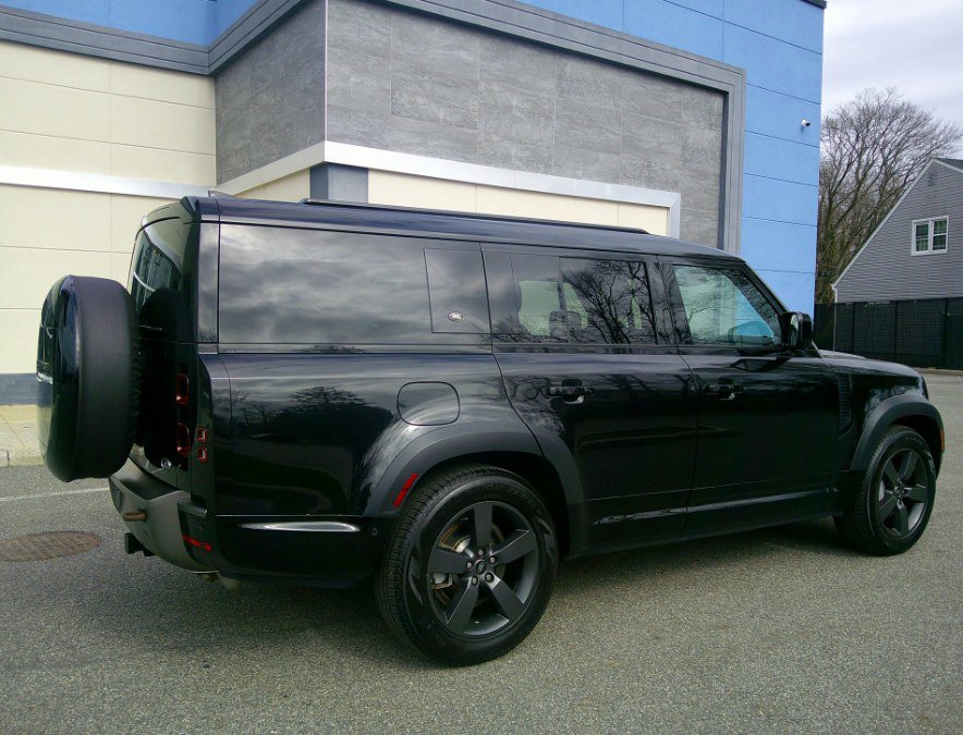 Used 2023 Land Rover Defender 130 X-Dynamic SE AWD/4WD image 42
