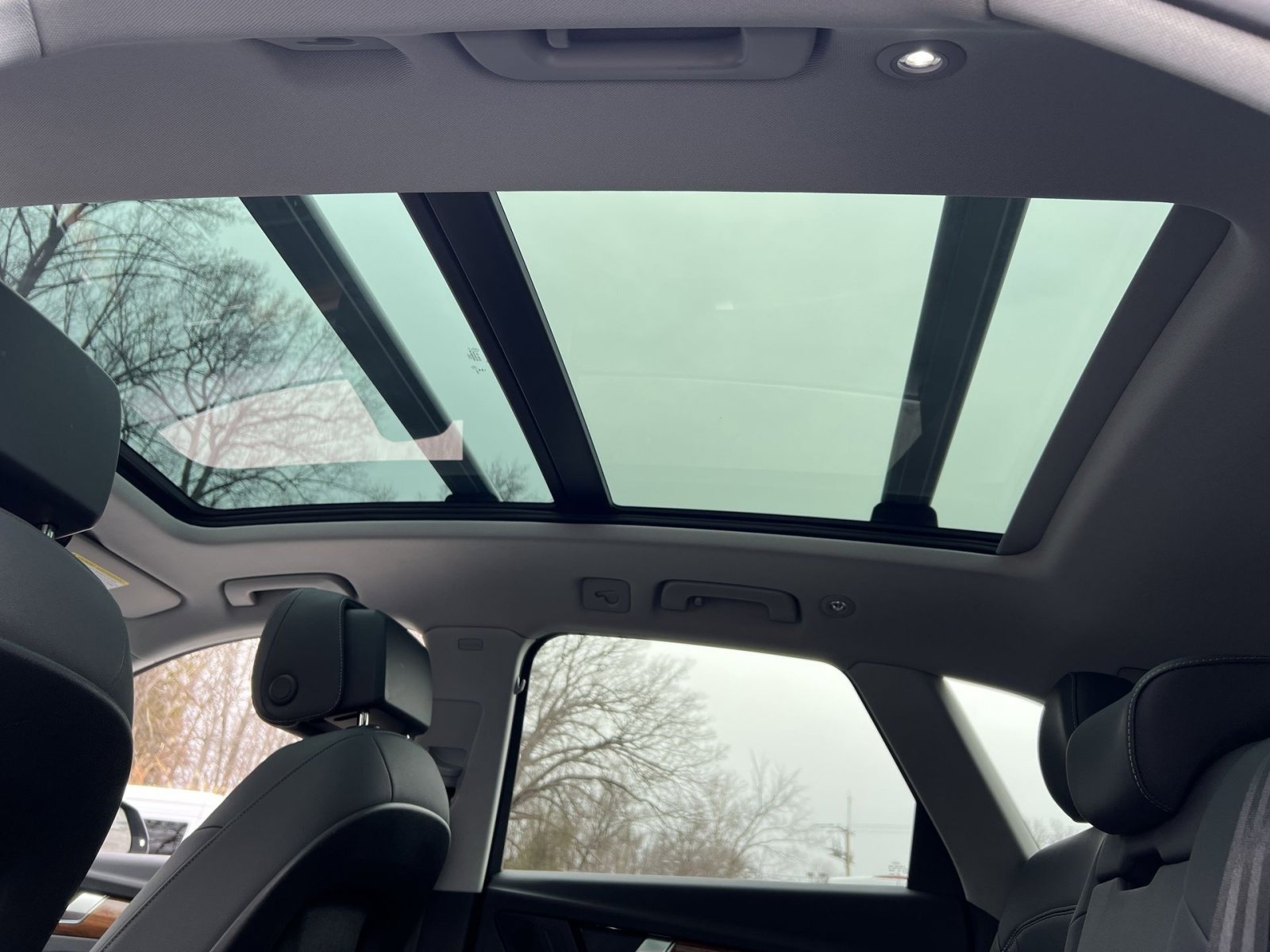 Used 2023 Audi Q5 2.0T Premium w/ Convenience Package image 22