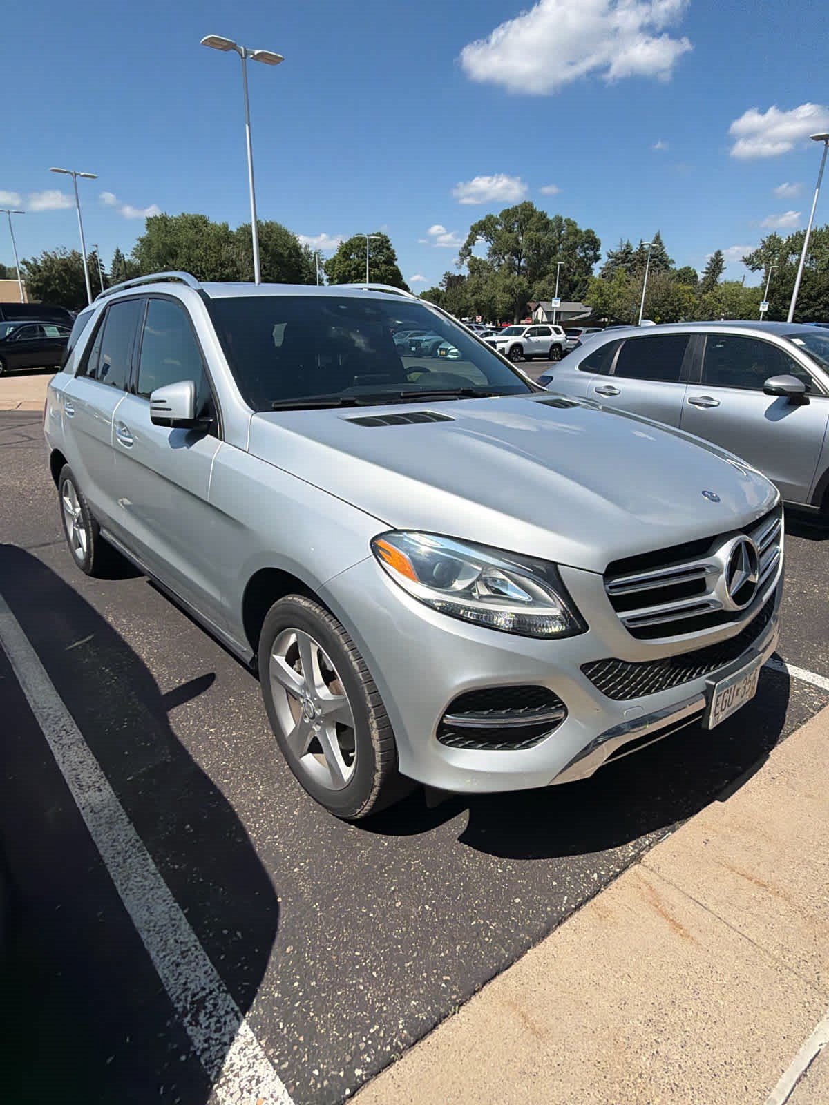 Used 2016 Mercedes-Benz GLE 350 4MATIC image 3