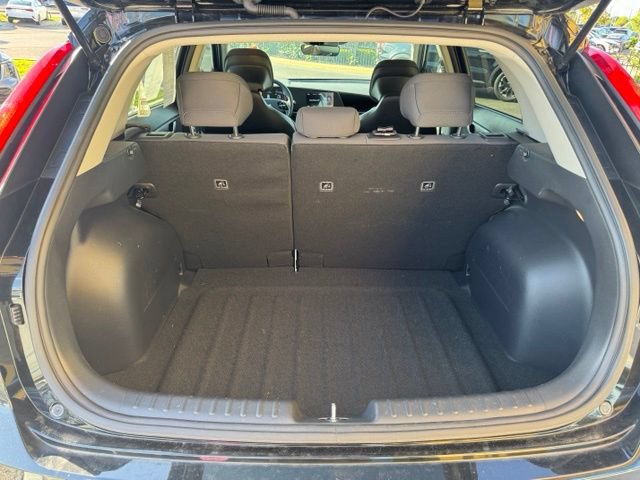 Used 2025 Kia Niro LX FWD image 36