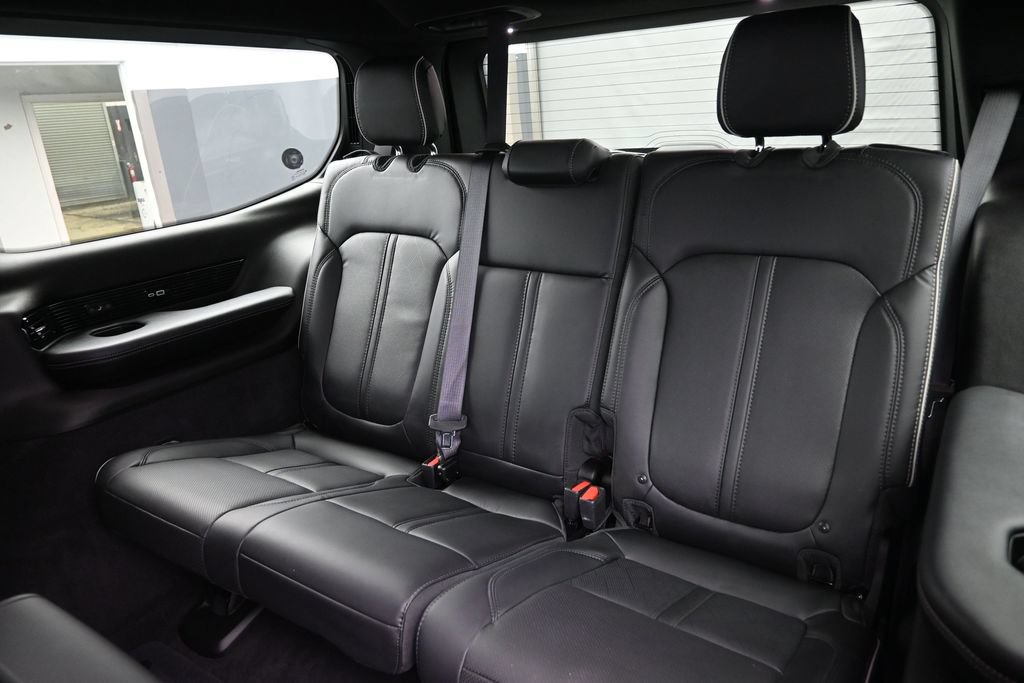 Used 2024 Jeep Grand Wagoneer Series II Obsidian w/ Quick Order Packagew 28T AWD/4WD image 20