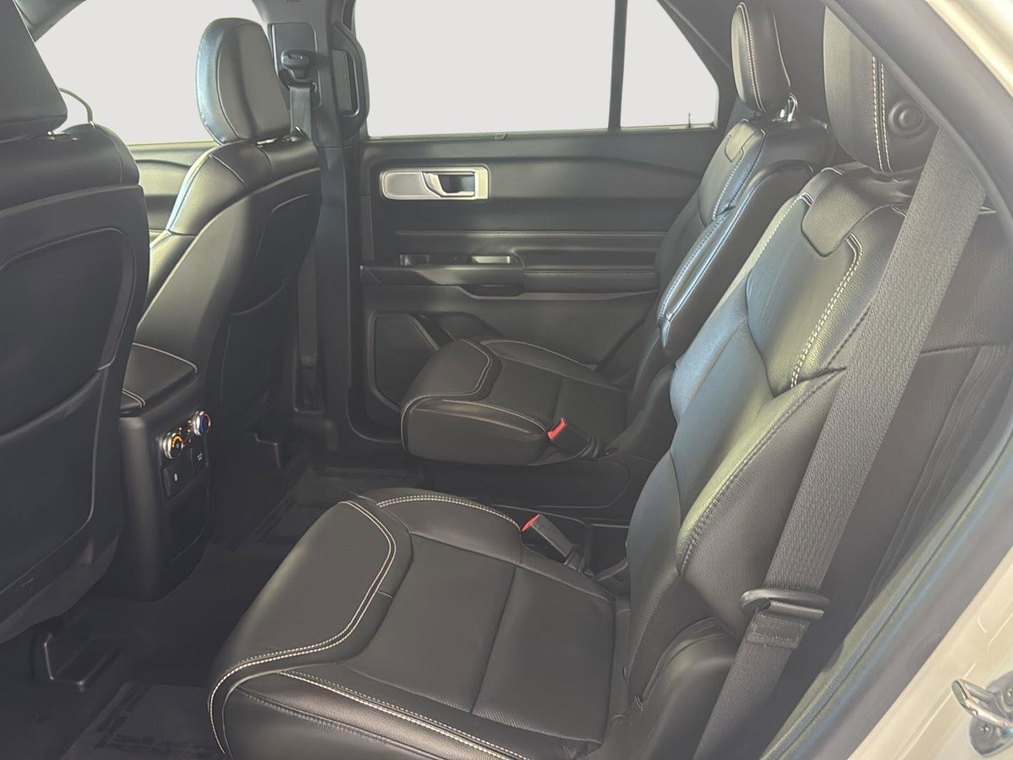 Used 2020 Ford Explorer ST w/ Premium Technology Package image 9