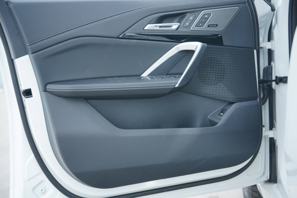 New 2026 BMW X2 xDrive28i w/ Technology Package image 8