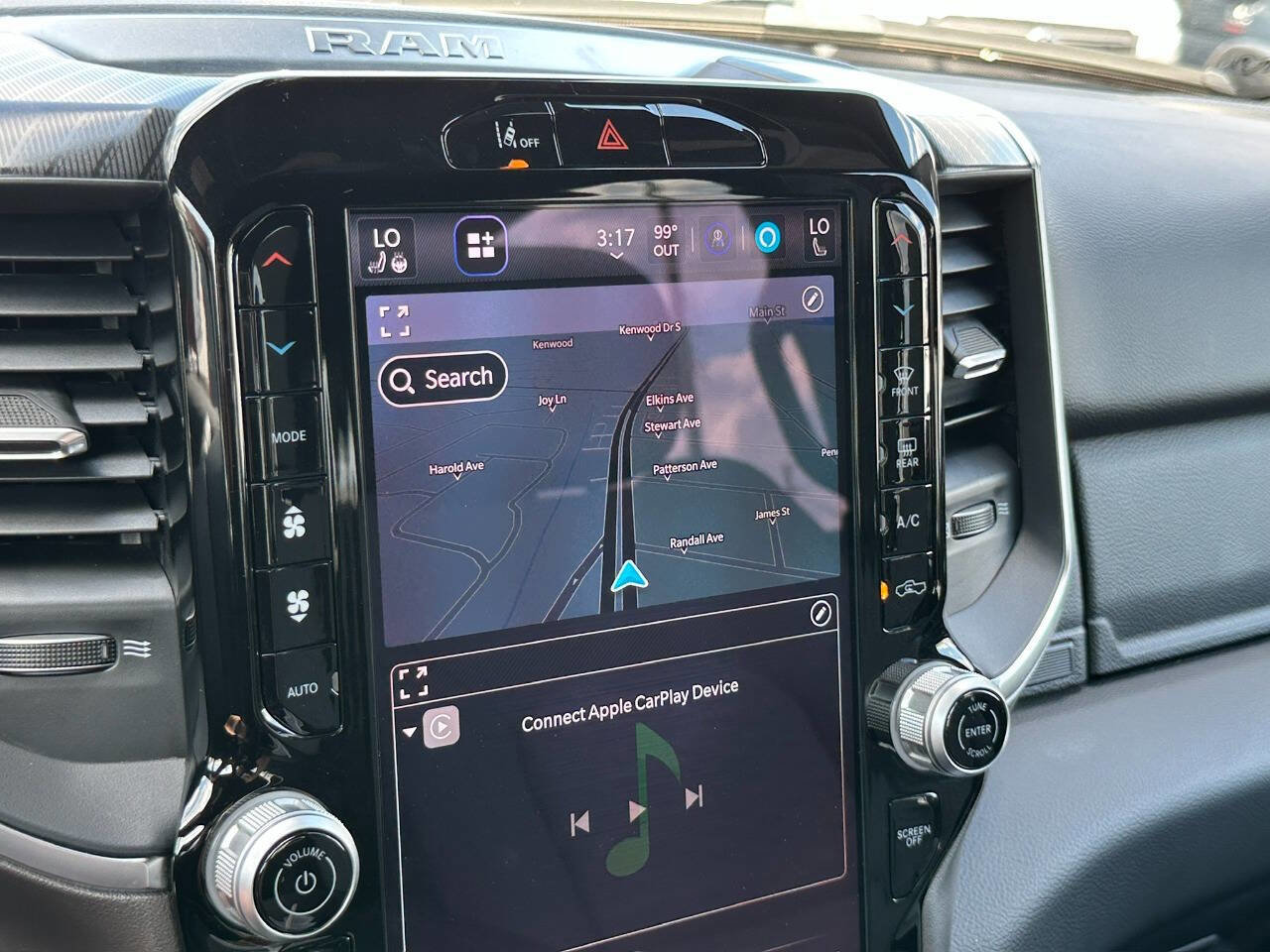 Used 2025 RAM 1500 Big Horn image 25