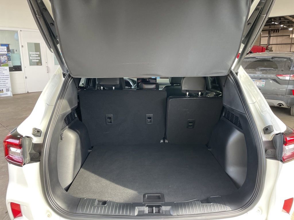 Certified 2024 Ford Escape ST-Line Select w/ Tech Pack #1 image 11