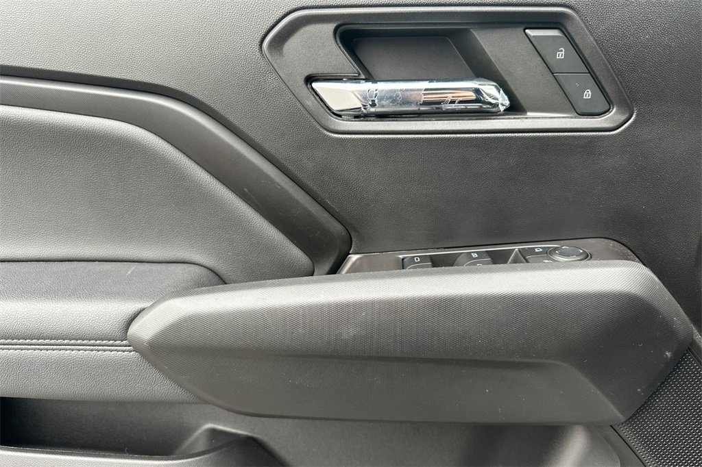 Used 2024 GMC Canyon Elevation w/ Convenience Package image 12