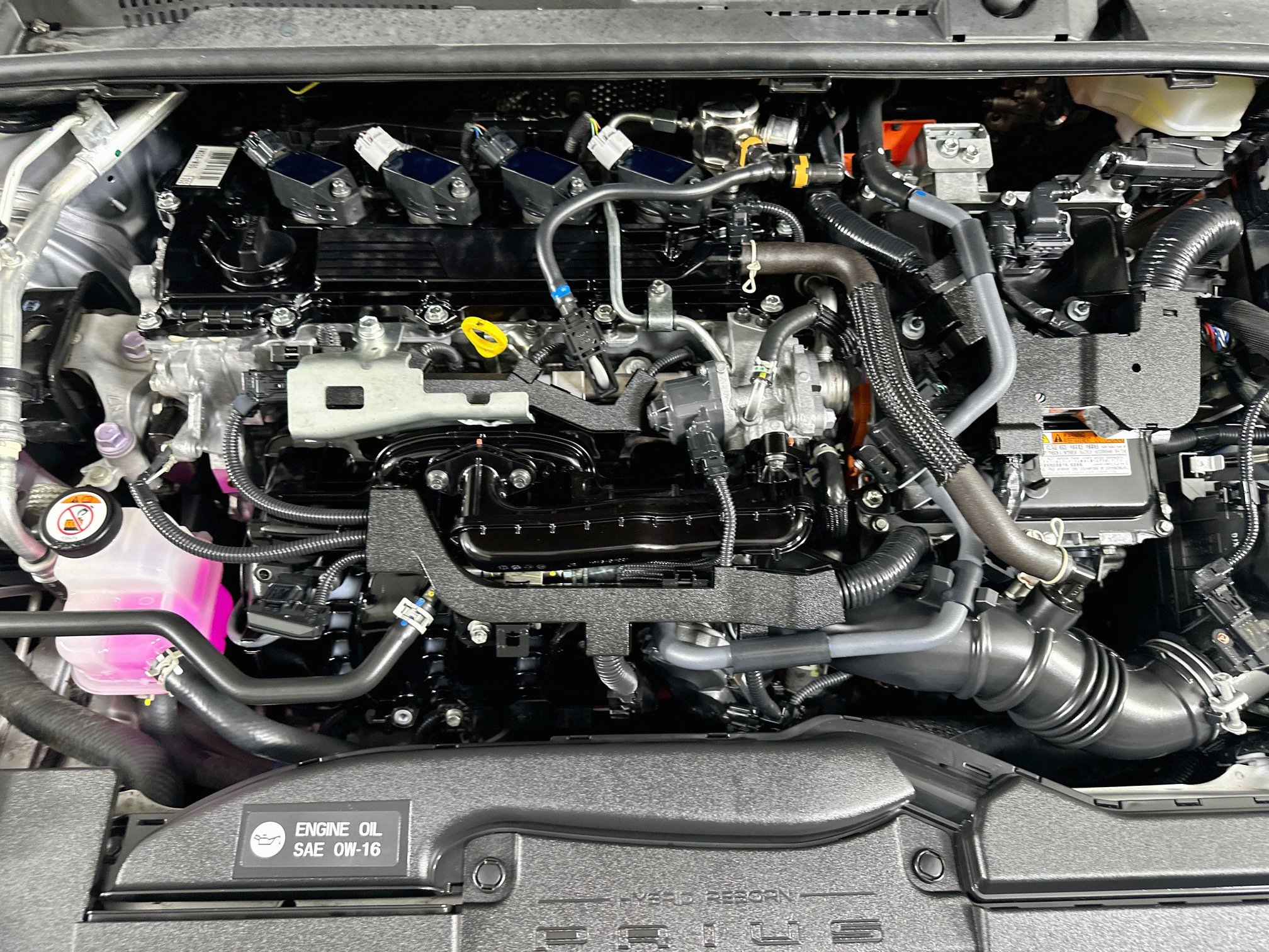 Used 2025 Toyota Prius LE FWD image 31