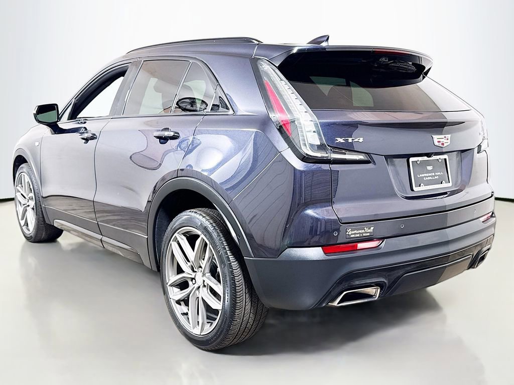 Used 2022 Cadillac XT4 Sport w/ Comfort Package FWD image 6