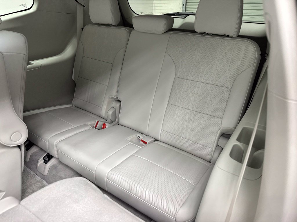 New 2027 Buick Enclave Avenir FWD image 5