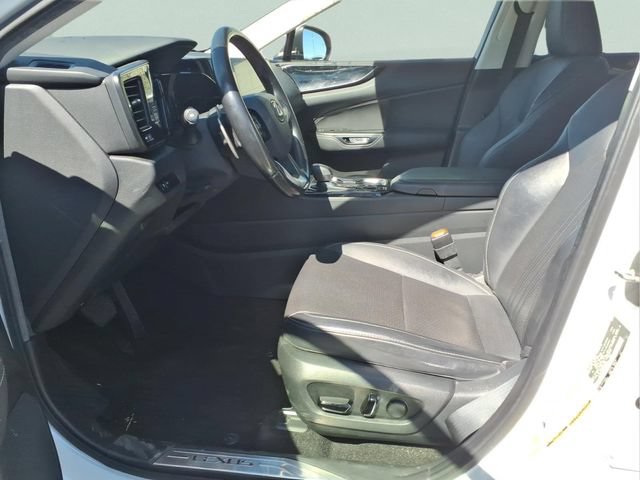 Used 2024 Lexus NX 250 FWD w/ Towing Package (2000 Lbs) image 19