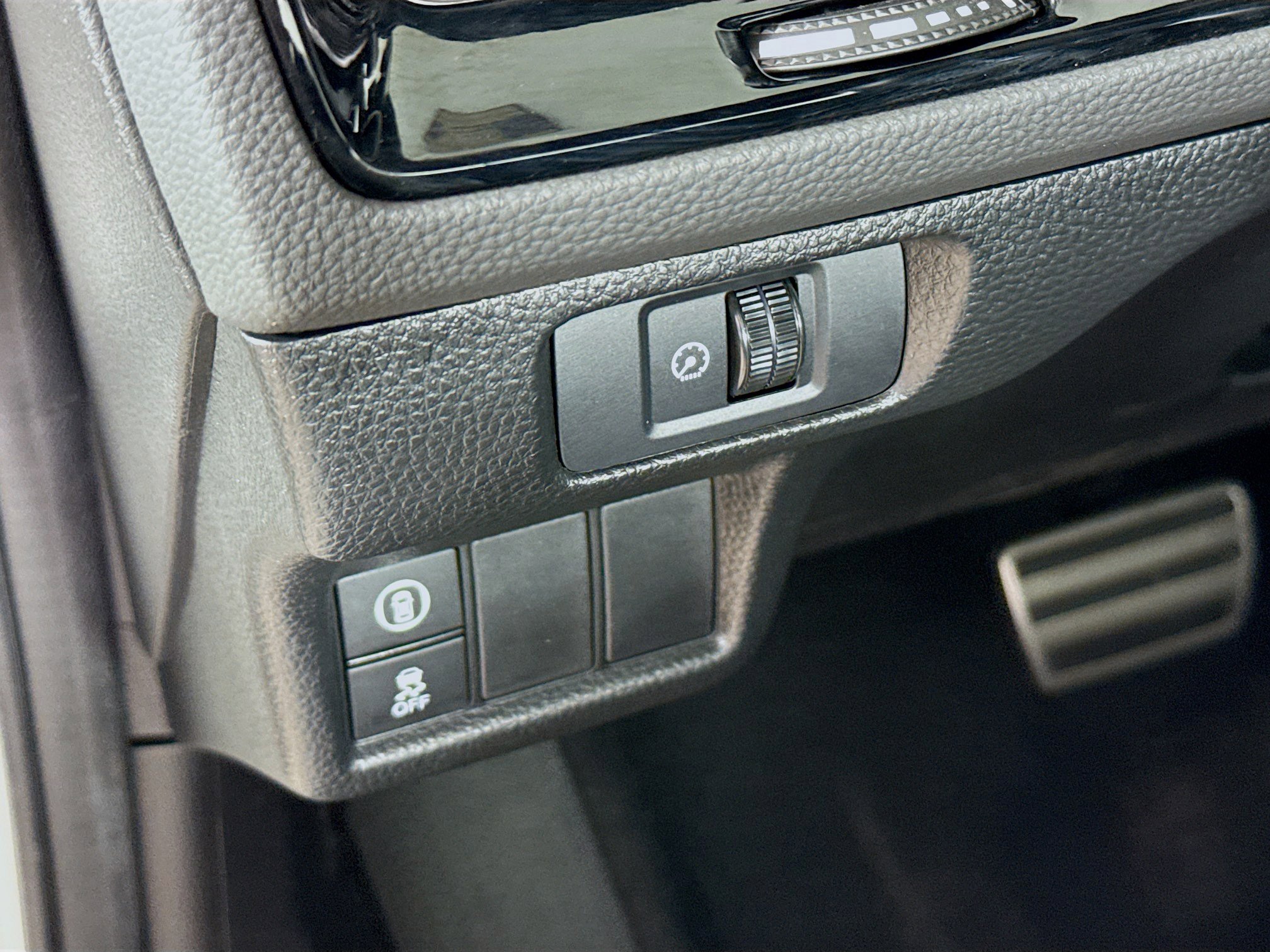 Used 2024 Honda Civic Sport image 9