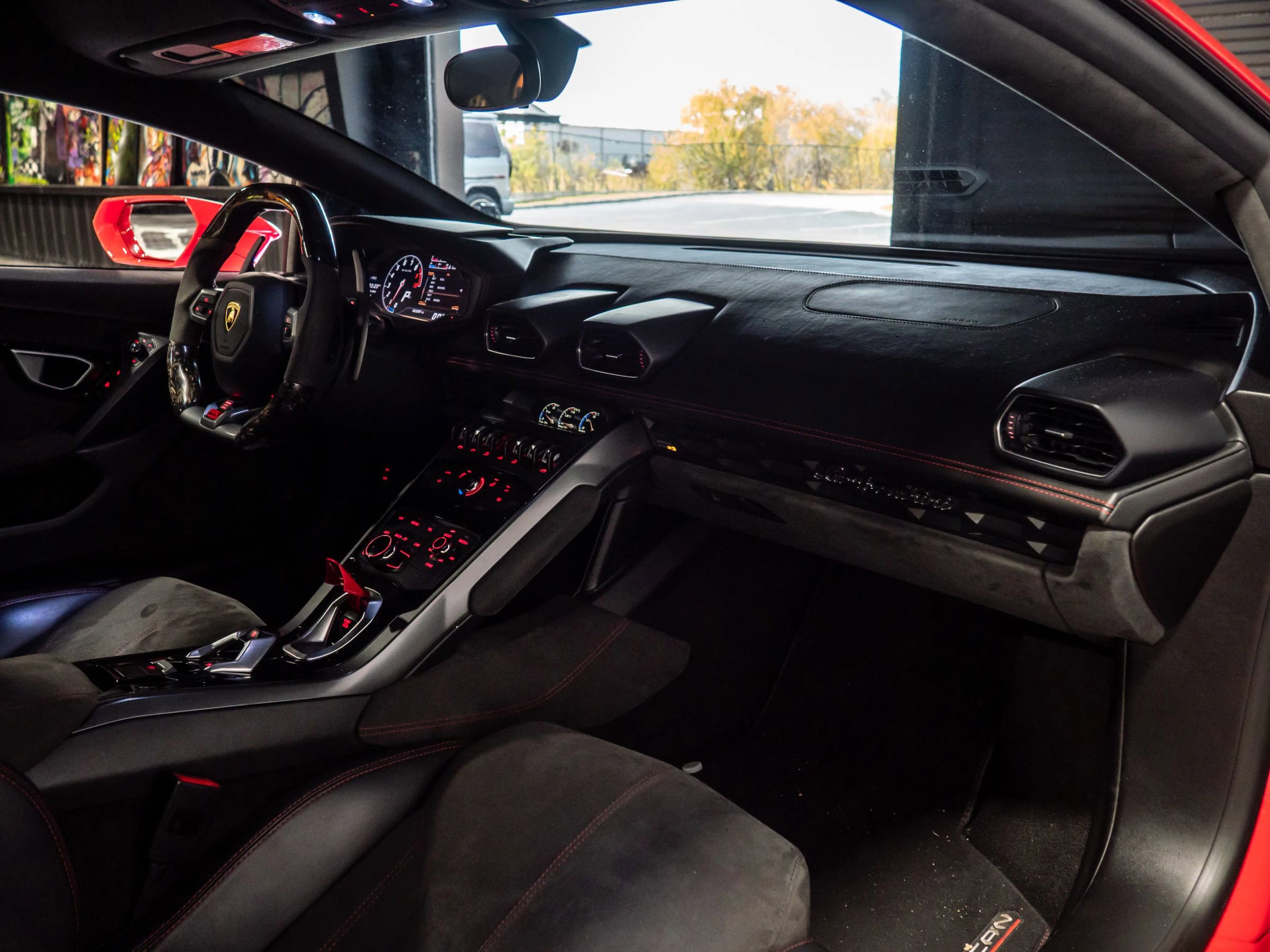 Used 2016 Lamborghini Huracan LP 580-2 image 31