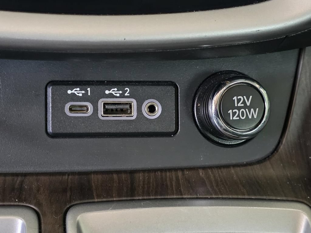 Used 2022 Nissan Murano Platinum w/ Cargo Package FWD image 27