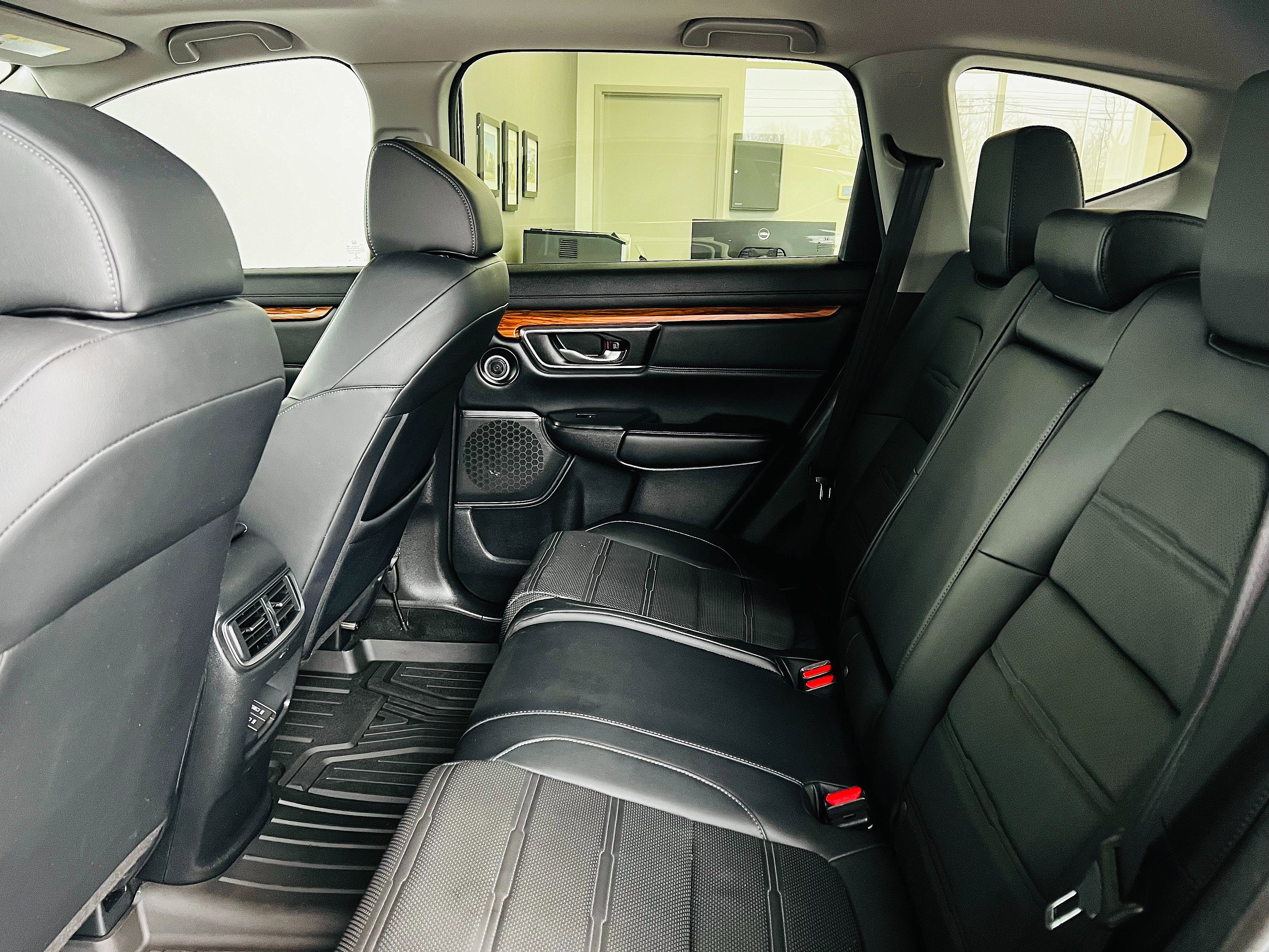 Used 2017 Honda CR-V Touring image 27