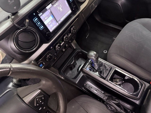Used 2019 Toyota Tacoma TRD Off-Road AWD/4WD image 30