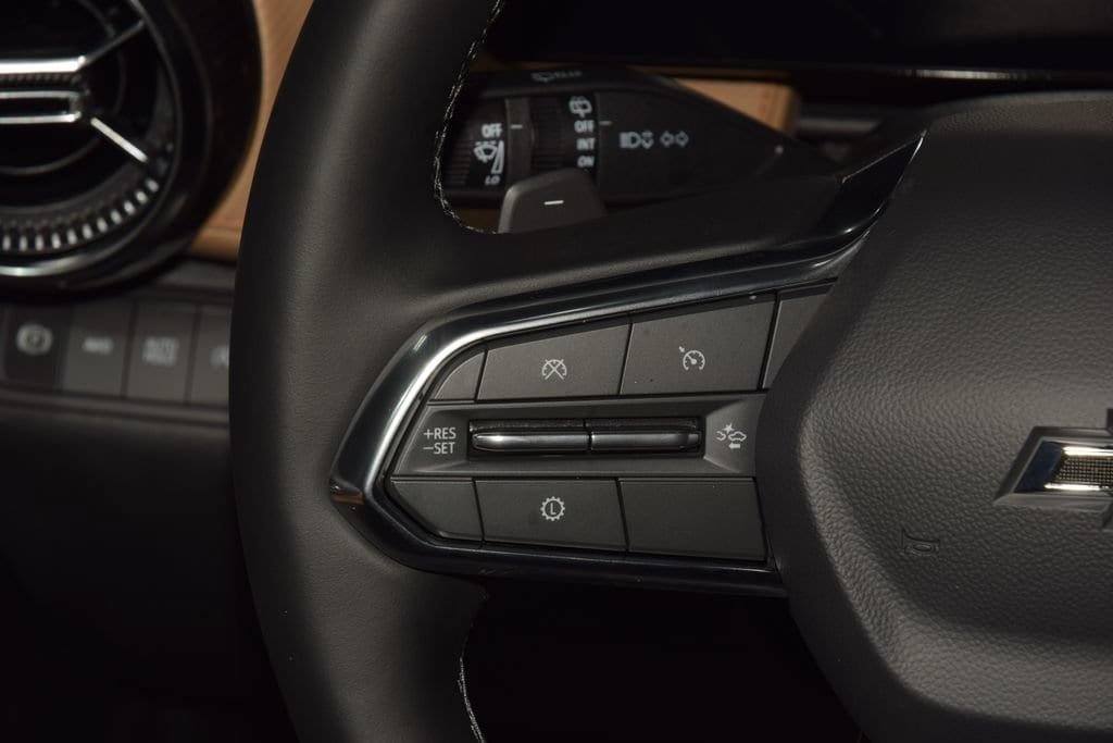 New 2027 Chevrolet Equinox ACTIV w/ Safety and Technology Package AWD/4WD image 38