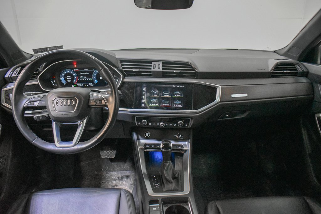 Used 2022 Audi Q3 2.0T Premium Plus w/ Premium Plus Package image 11
