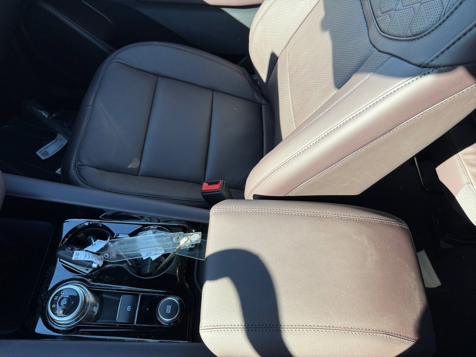 New 2026 Ford Explorer Platinum w/ LUX Leather Package image 14