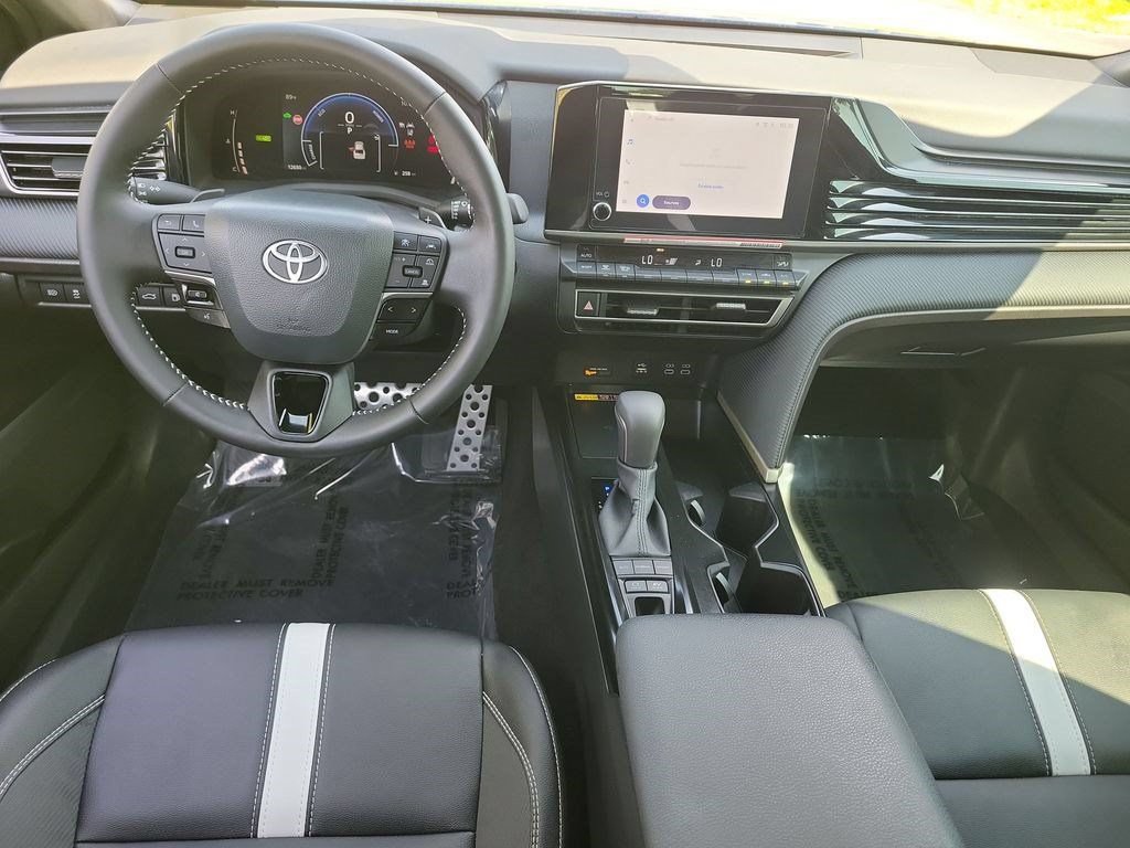 Used 2026 Toyota Camry SE FWD image 28